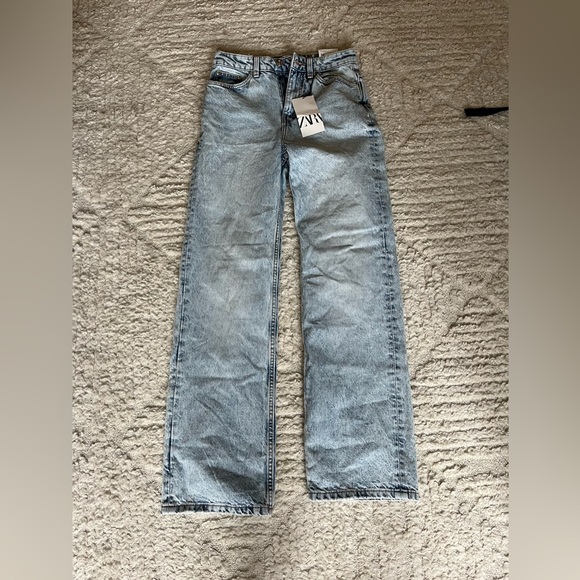 Zara brand new jeans wide leg relaxed fit - Picture 2 of 3